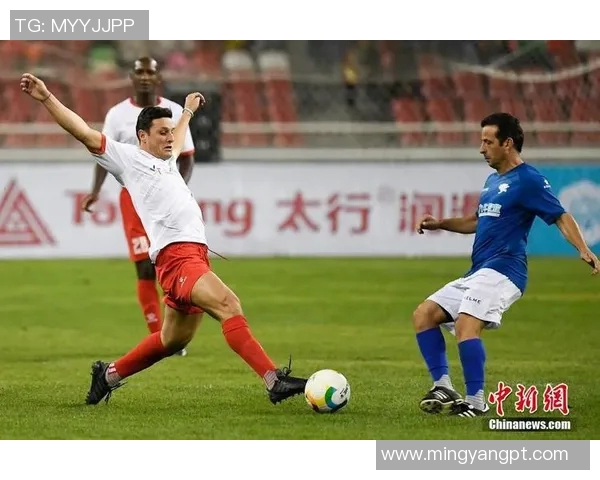 当今最受欢迎的足球明星名字汇总与介绍，了解他们的成就与魅力